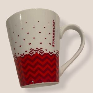 Starbucks Res & White Heart Mug 11Oz
